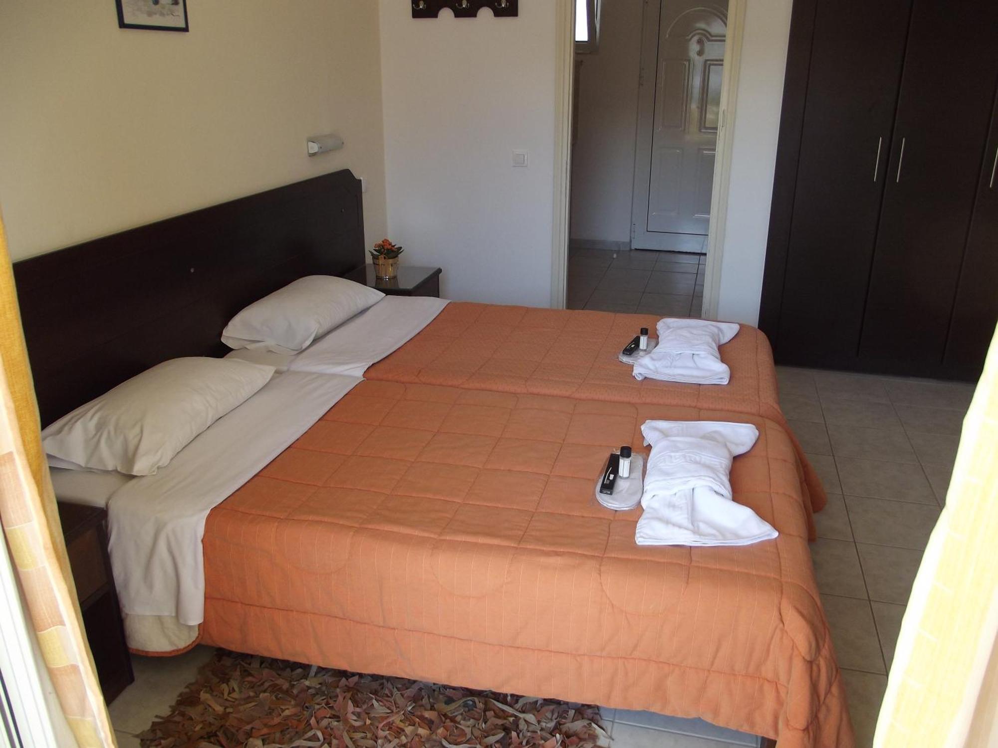 Konstantina Apartments Kávos Eksteriør billede